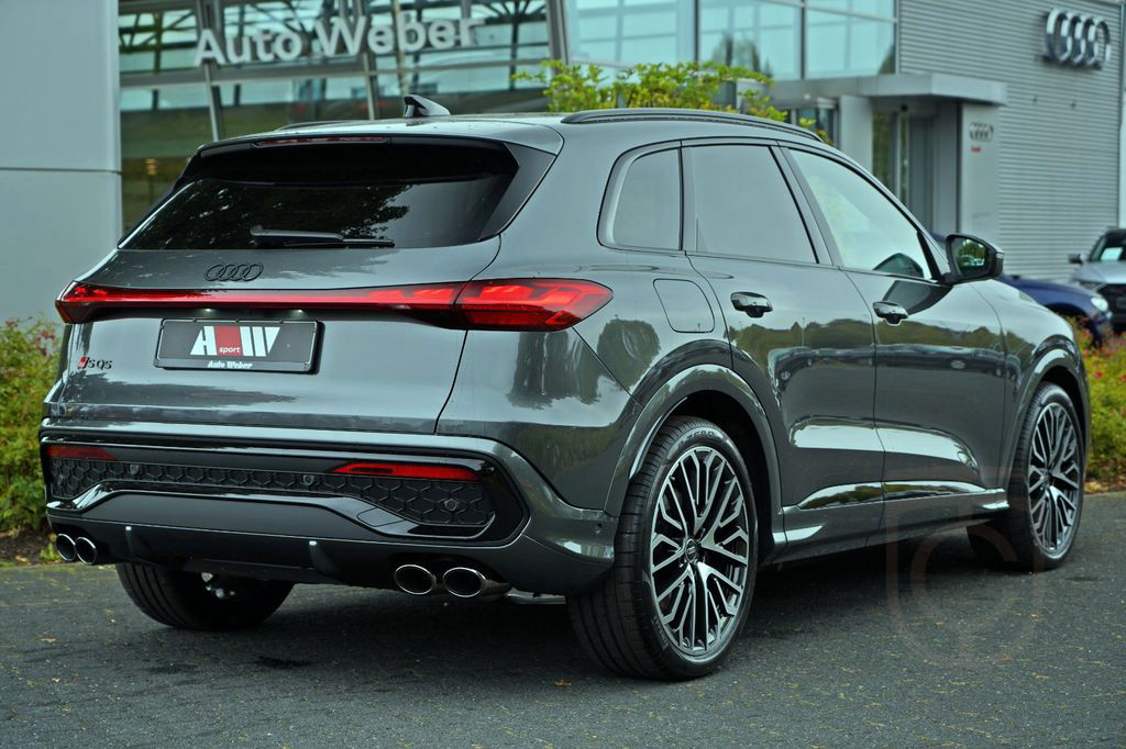 Audi SQ5 PANO LUFTFEDER TECH PRO MMI PRO STD.HZG AHK