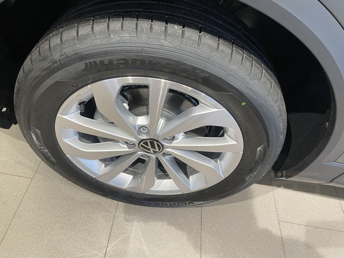 Volkswagen T-Roc LIFE EDITION TSI 150 DSG, 2-zon Klimat