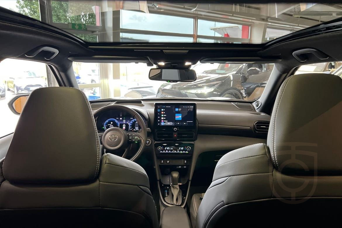 Toyota Yaris Cross Hybrid 130 AWD-i 1,5 PREMIERE EDITION PAN