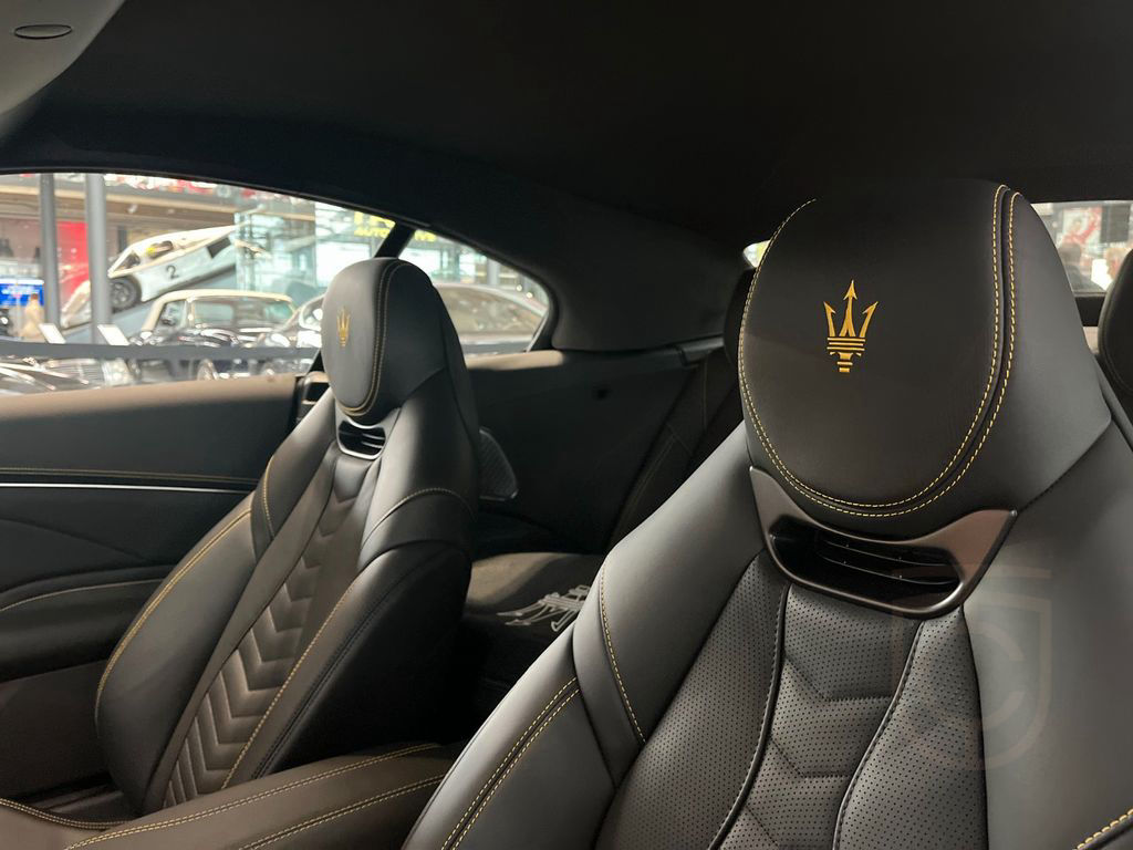 Maserati GranCabrio 3.0 V6 Trofeo Auto *Maserati Köln*