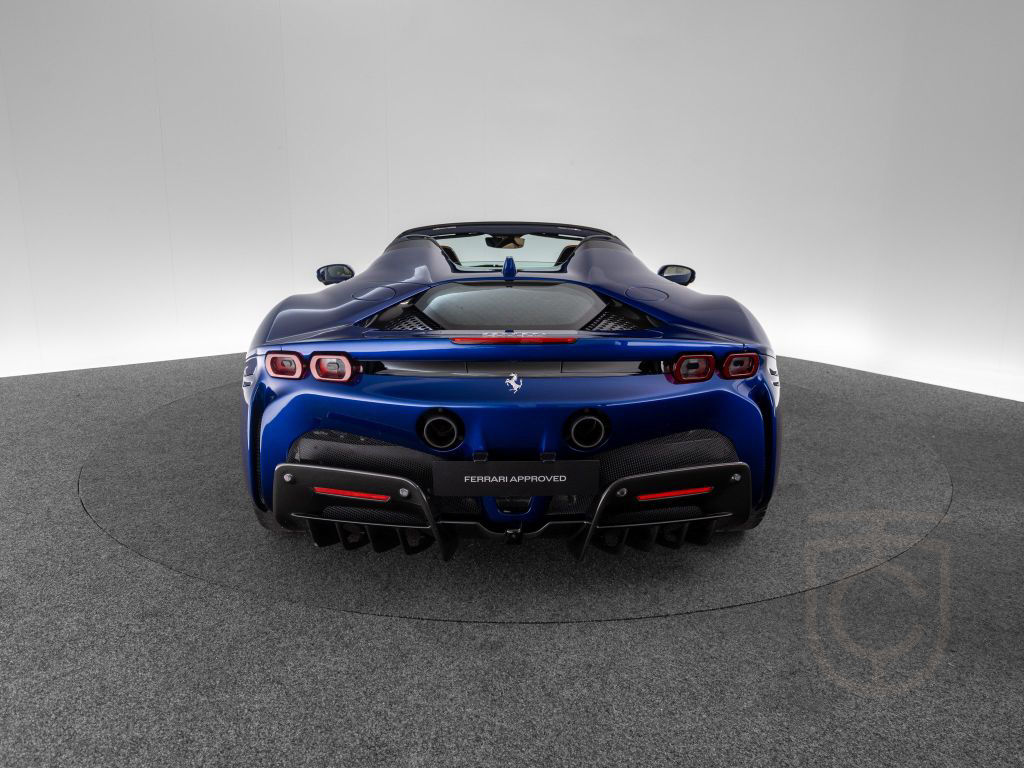 Ferrari SF90 Spider FERRARI SINGEN