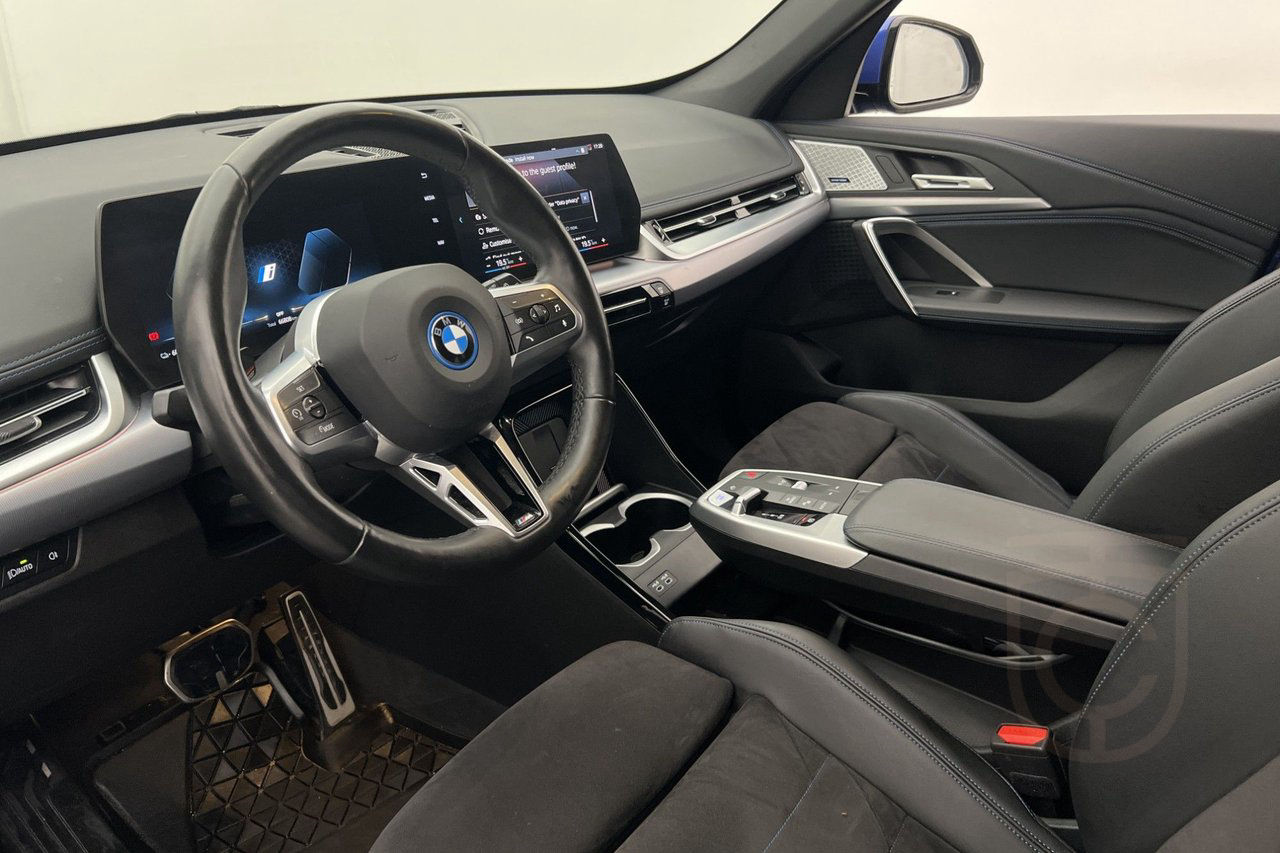 BMW iX1 xDrive30