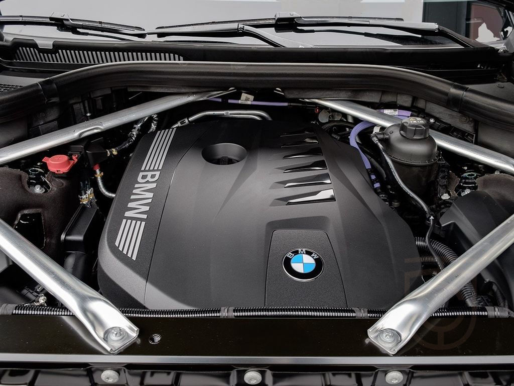 BMW X7 xDrive40i M Sport Pro UPE 139.749,-€ AHK Stan
