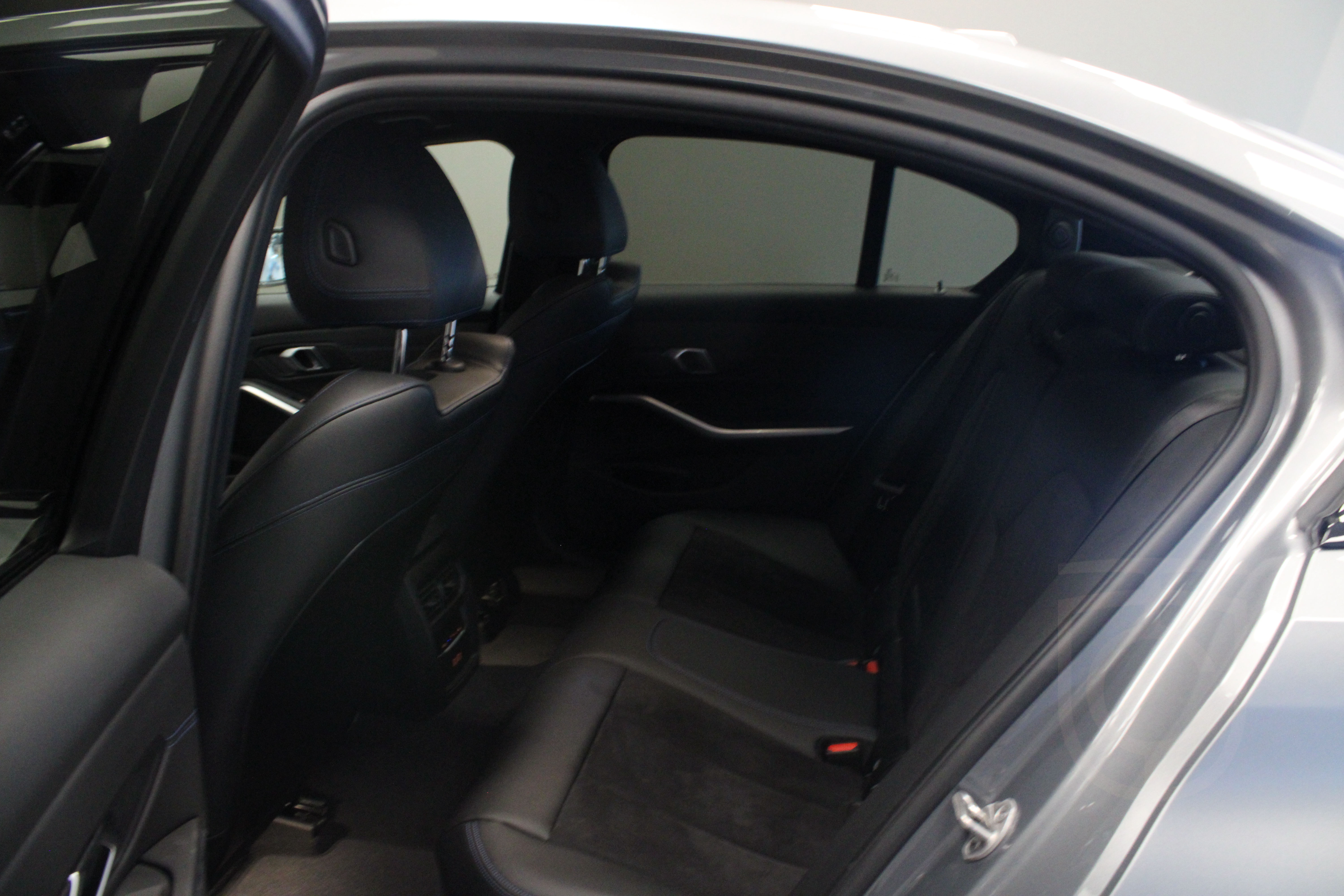 BMW 320i xDrive Sedan