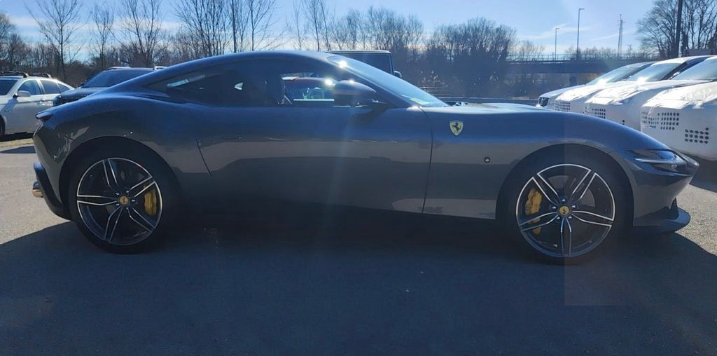 Ferrari Roma + ADAS+Surround View+Carbon+Sitzbelüftung