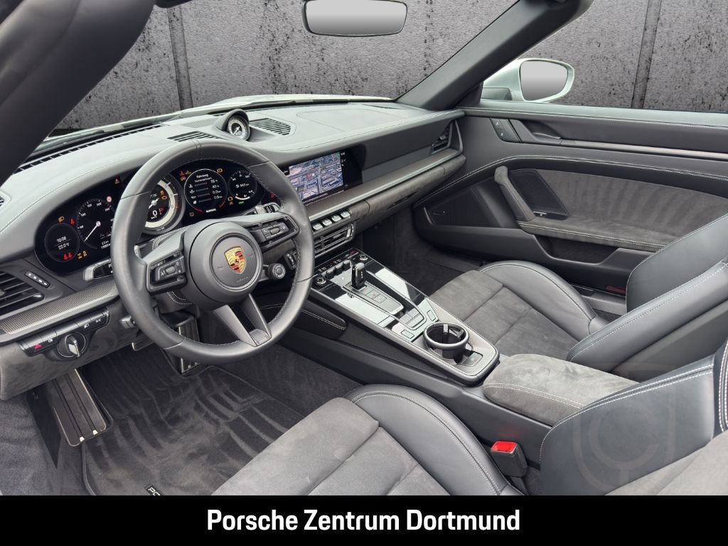 Porsche 992 911 Targa 4 GTS BOSE Sportabgasanlage LED