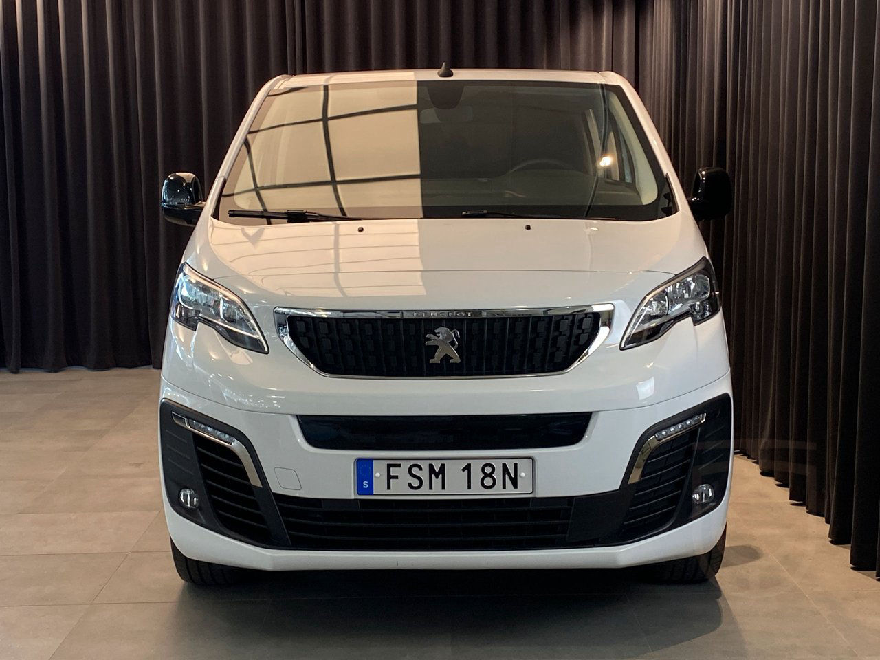 Peugeot Traveller e-TRAVELLER BUSINESS L3