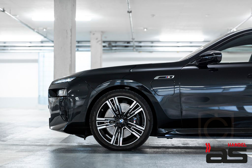 BMW M760 e|Executiv|Connois|Innov|SkyL|Iconic|B&O|21