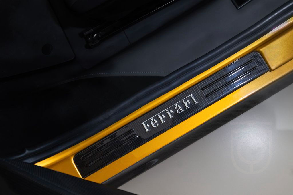 Ferrari SF90 Spider - Giallo Montecarlo