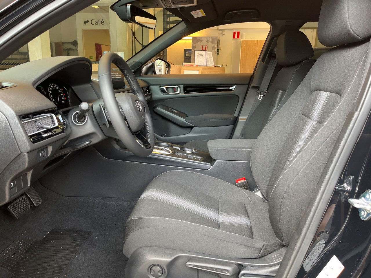 Honda Civic e:HEV e-CVT Elegance