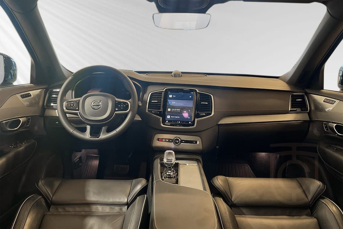 Volvo XC90 Recharge T8 Ultimate Dark Edition