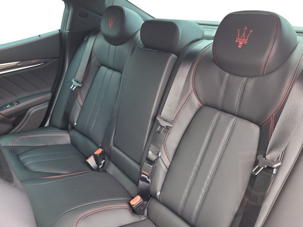 Maserati Ghibli Modena Ultima
