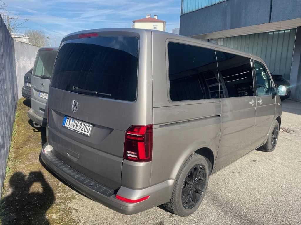 Volkswagen Multivan 6.1 Comfortline Edition Motor: 2,0 l TD