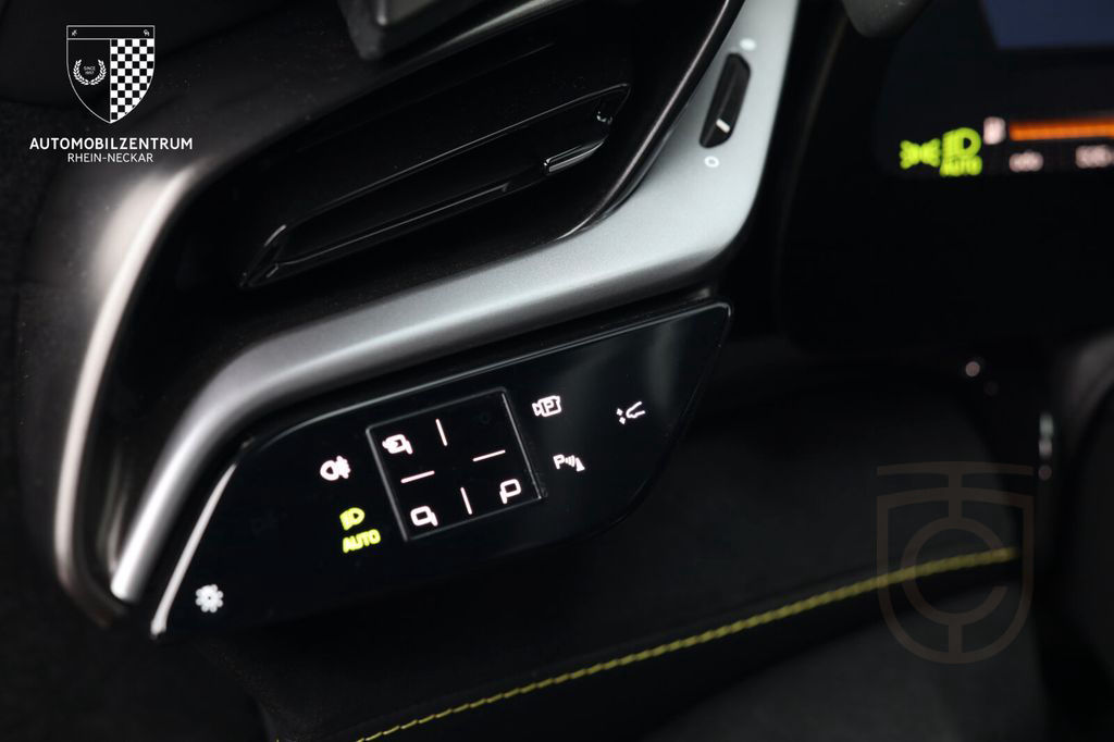 Ferrari SF90 Stradale RacingSeats/Carbon-LED/Liftsystem