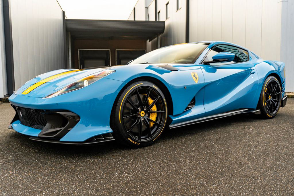 Ferrari 812 Competizione - Azzurro Le Castellet *SOFORT*