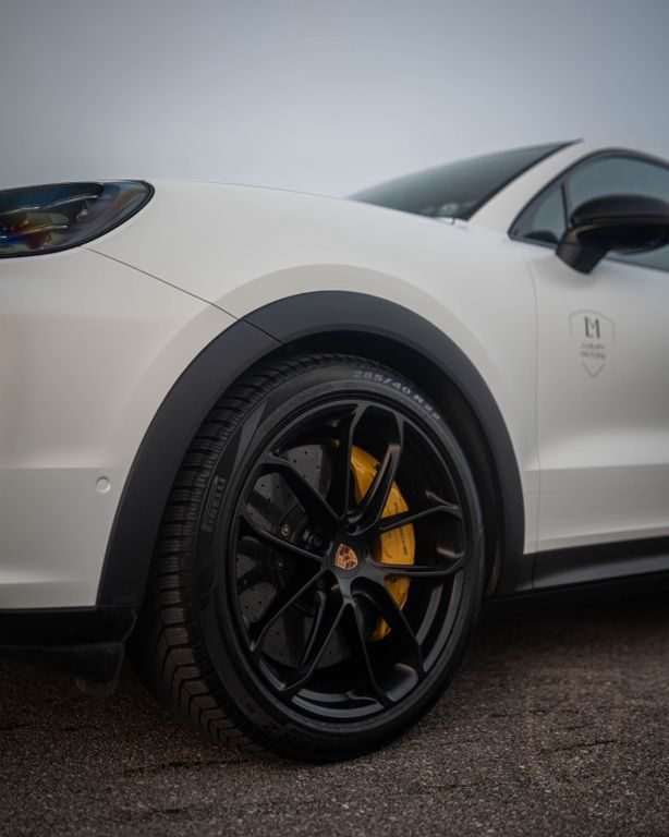 Porsche Cayenne Coupe Turbo E-Hybrid mit GT-Paket