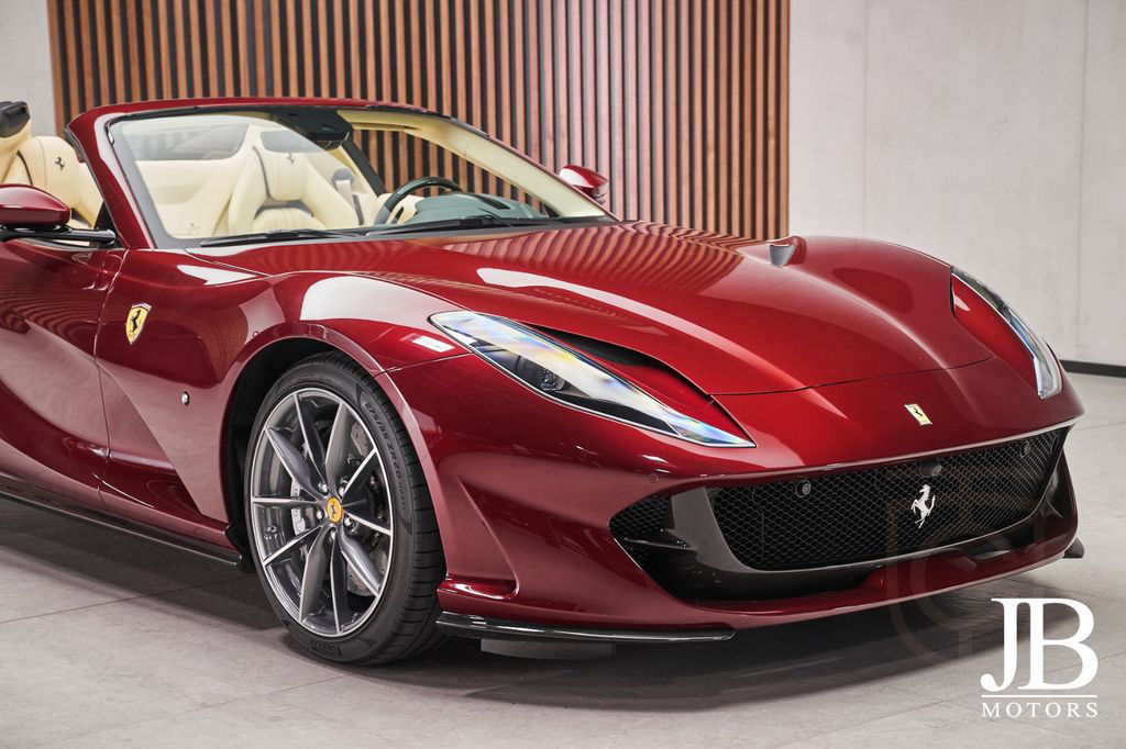 Ferrari 812 GTS Lift Full Carbon Passenger JBL 360° NEW