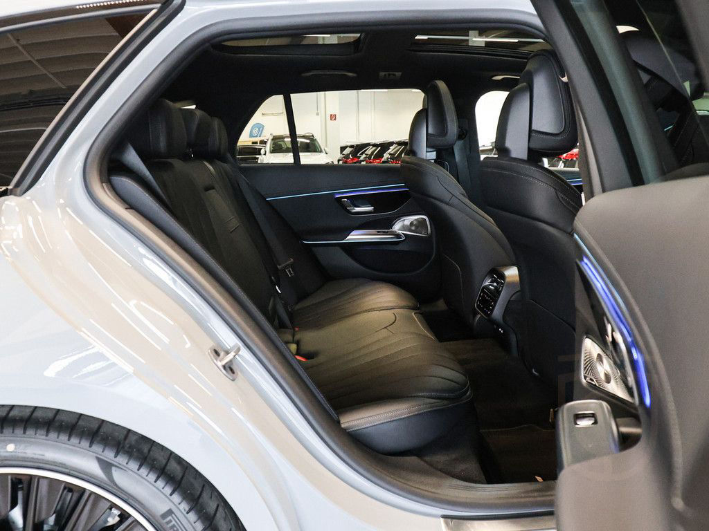 Mercedes-Benz E 450 d T 4M AMG Premium Plus AHK Distr. Screen