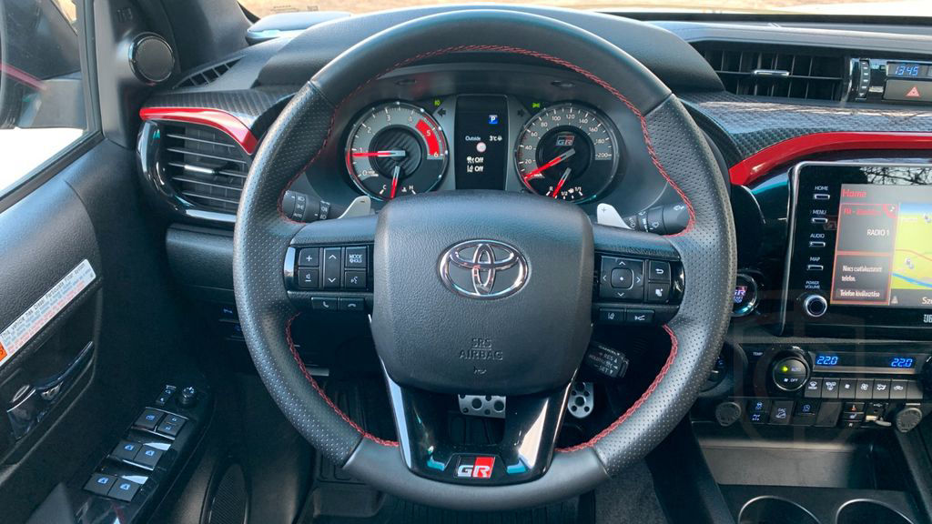 Toyota Hilux2.8 D-4D 4X4 DOUBLE GR SPORT, NET. EXPORT