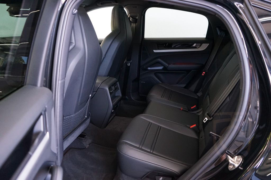 Porsche Cayenne Coupe P-DISPLAY/BOSE/ACC/LUFT/AHK/22z