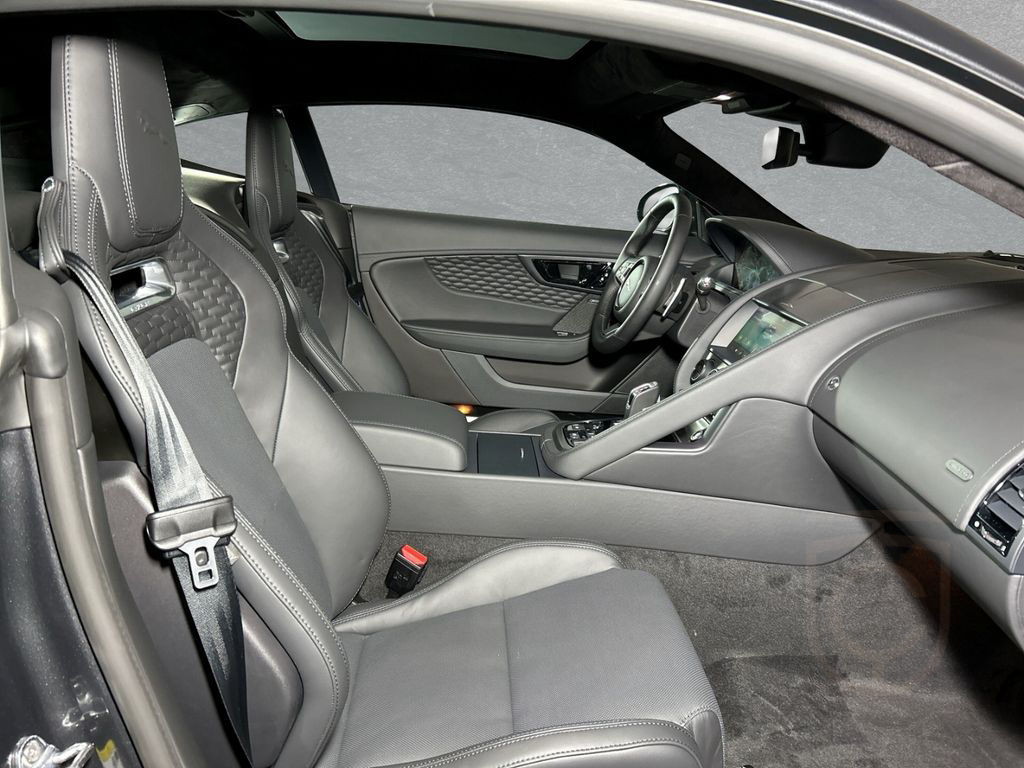 Jaguar F-Type Coupe P450 75 AWD Capathian Grey
