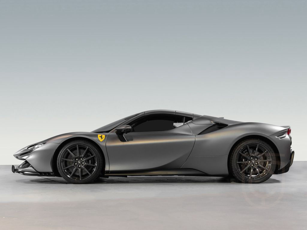 Ferrari SF90 Spyder | 1.Hand | Carbon | Lift | AFS |