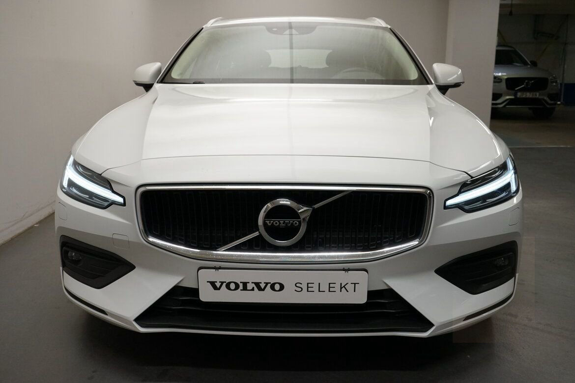 Volvo V60 D4 Momentum Advanced Edition, on Call
