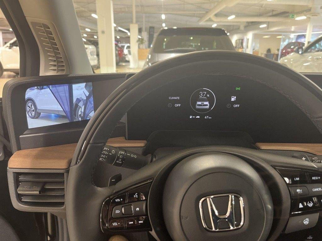 Honda E Advance 17tum