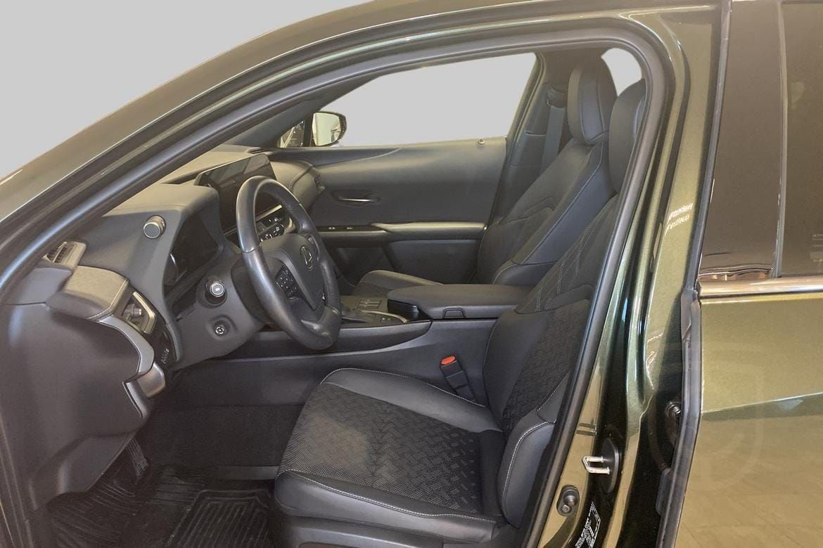Lexus UX 250h Premium Teknikpaket