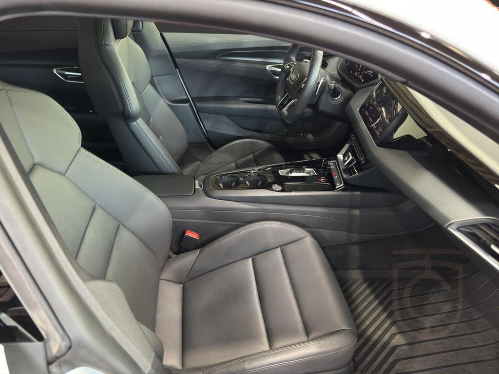 Audi e-tron GT quattro MMI, HuD, Pano, Wärmepump