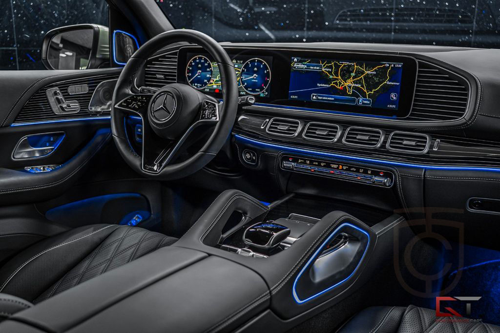 Mercedes-Benz GLS 600 Maybach Two-tone First Class FACELIFT