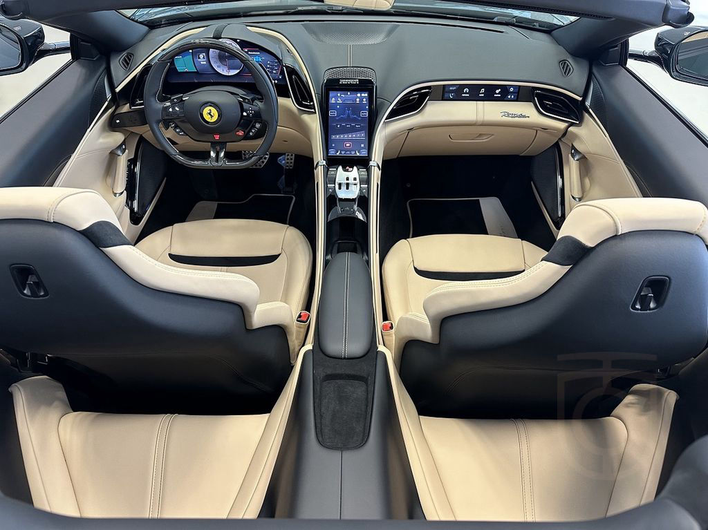Ferrari Roma Spider Green/Beige Carbon 360° JBL