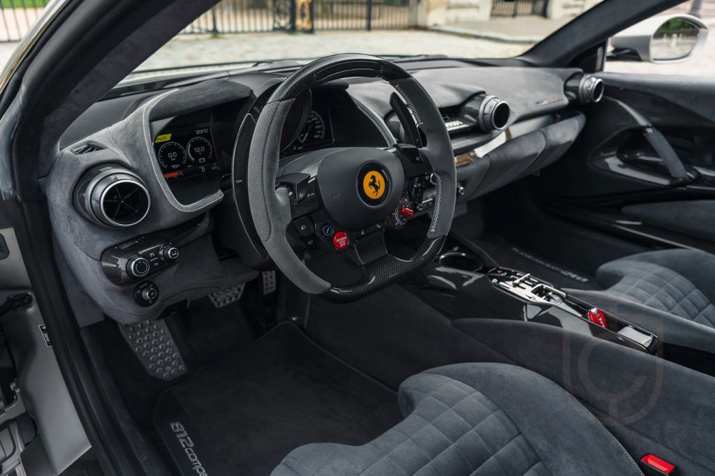 Ferrari 812 Competizione - Atelier, huge spec, 890 kms