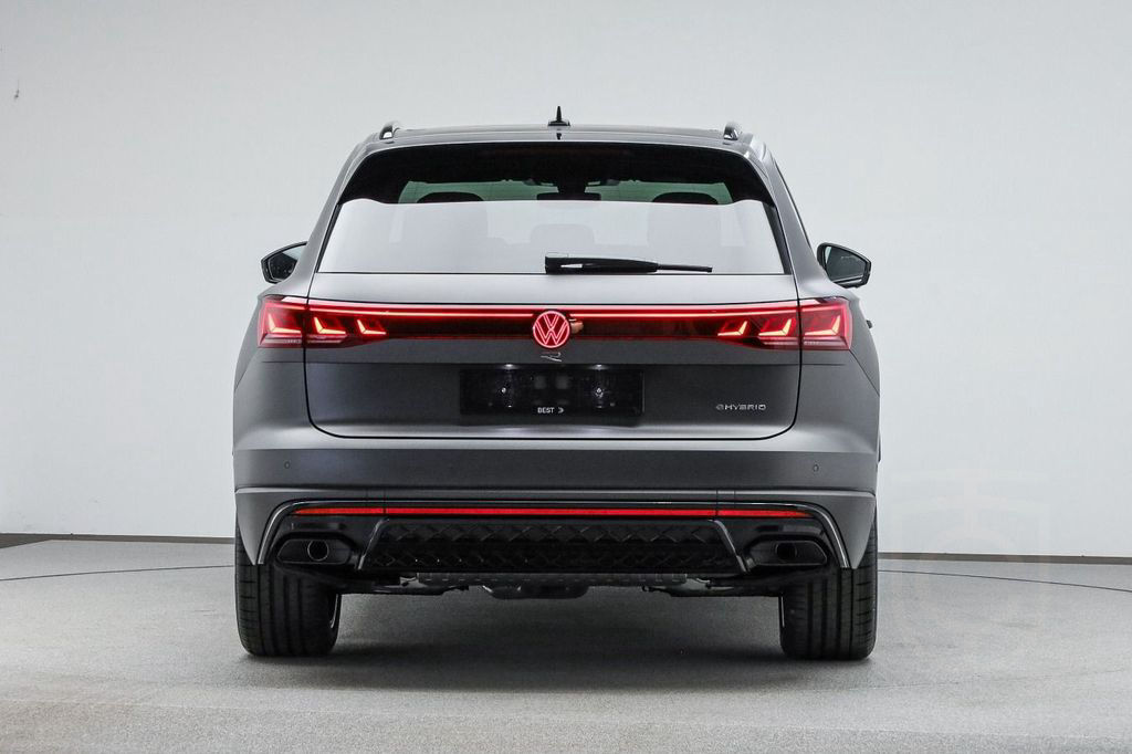 Volkswagen Touareg R 3.0 V6 eHybrid 4M MATT*PANO*DYNAUDIO*M