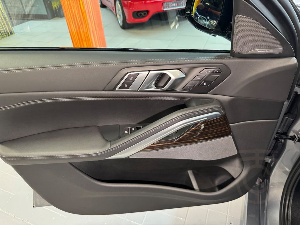 BMW X6 30d xDrive M Sport~PANO~HUD~BELÜFTUNG~LIFT