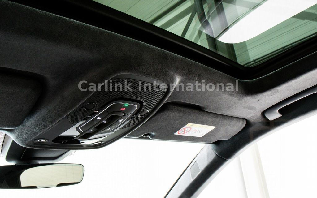 Audi RSQ8 PERFORMANCE-KERAMIK-AHK-SITZBELUFT.OLED
