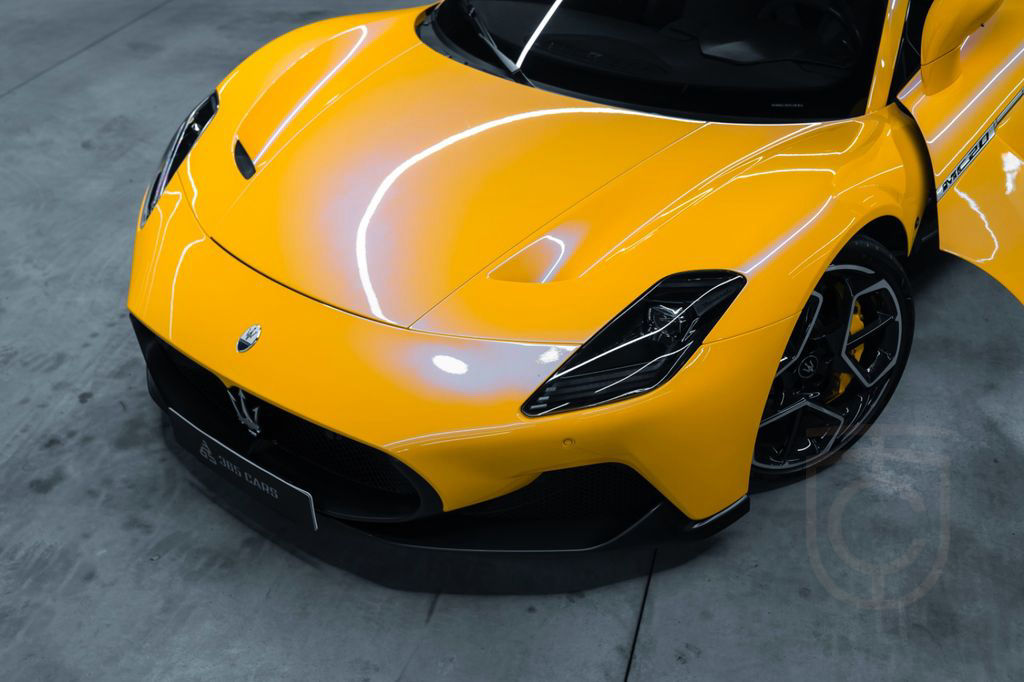Maserati MC20 3.0 V6 DCT | Lift | Sabelt | Sunus Faber