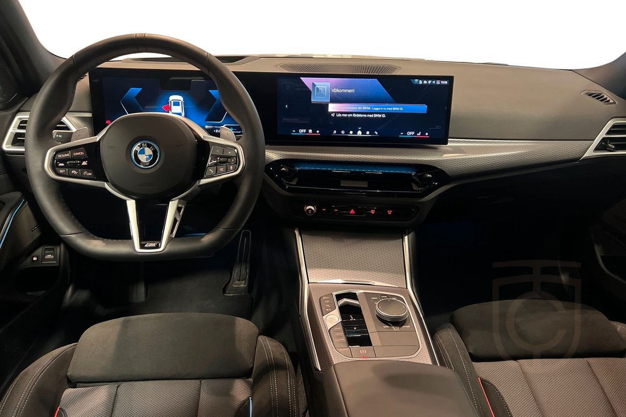 BMW 330e xDrive Touring