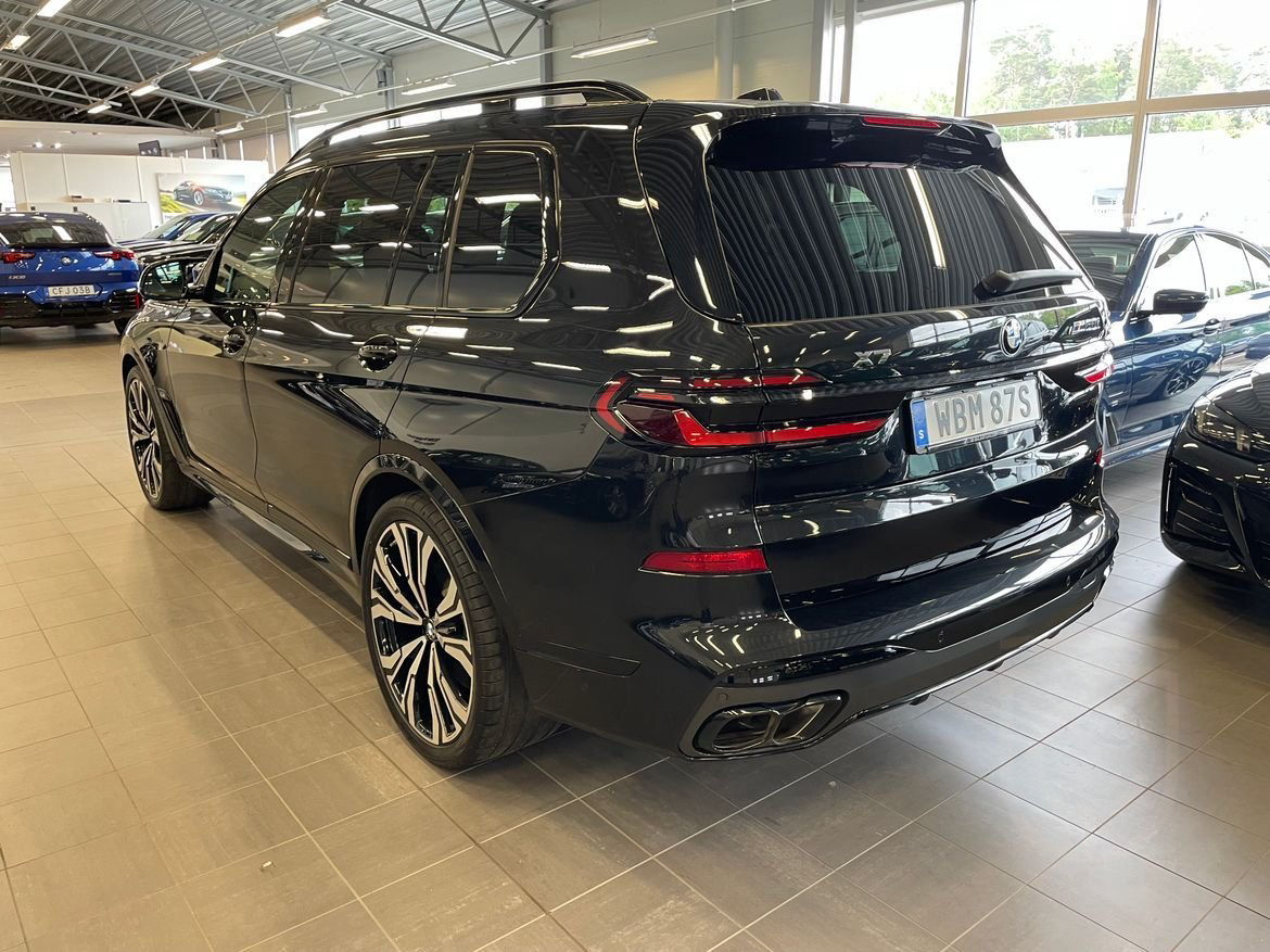 BMW X7 M60i xDrive fullutrustad , Exclusive, M Sport
