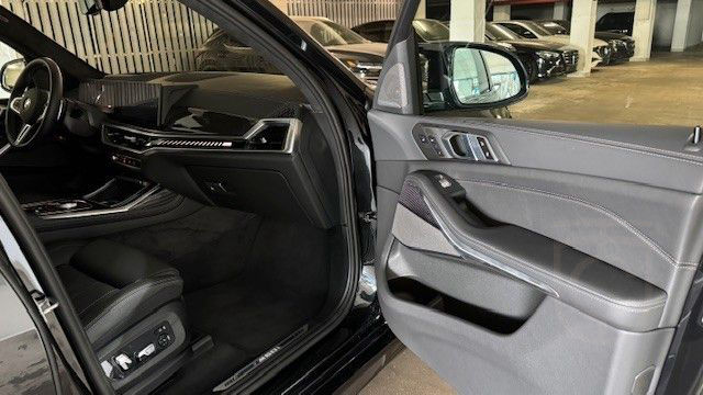 BMW X7 M60i Carbon 04/2024 Liste Preis 157000€