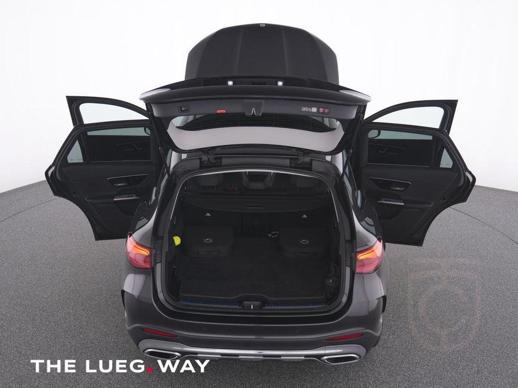 Mercedes-Benz GLC 300 e 4M AMG+MBUX+DLight+AHK+Mem+Keyl+20+360