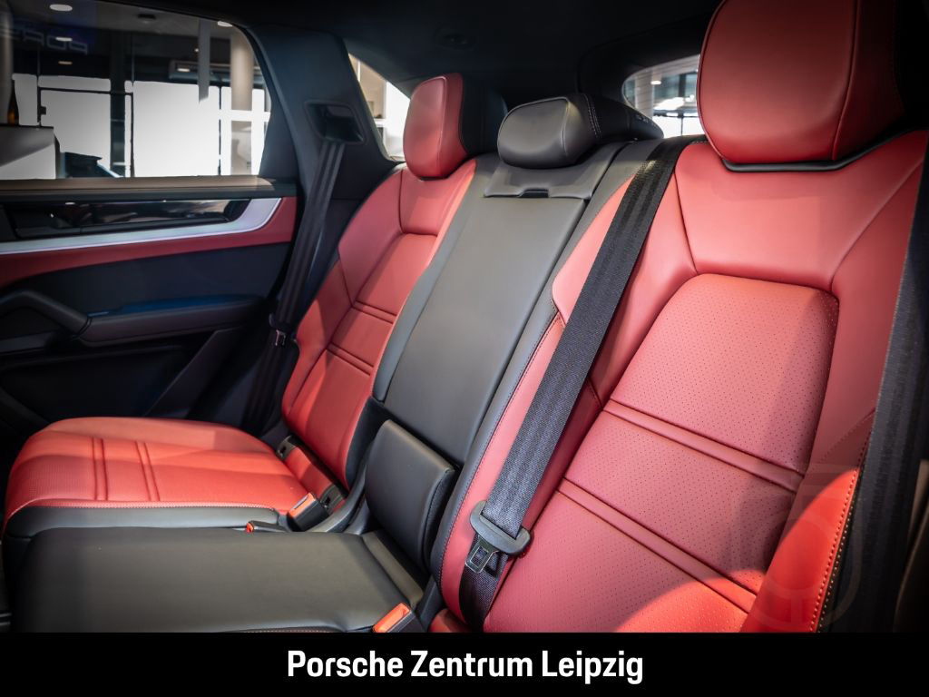 Porsche Cayenne S HD-Matrix InnoDrive PDCC InnoDrive HUD