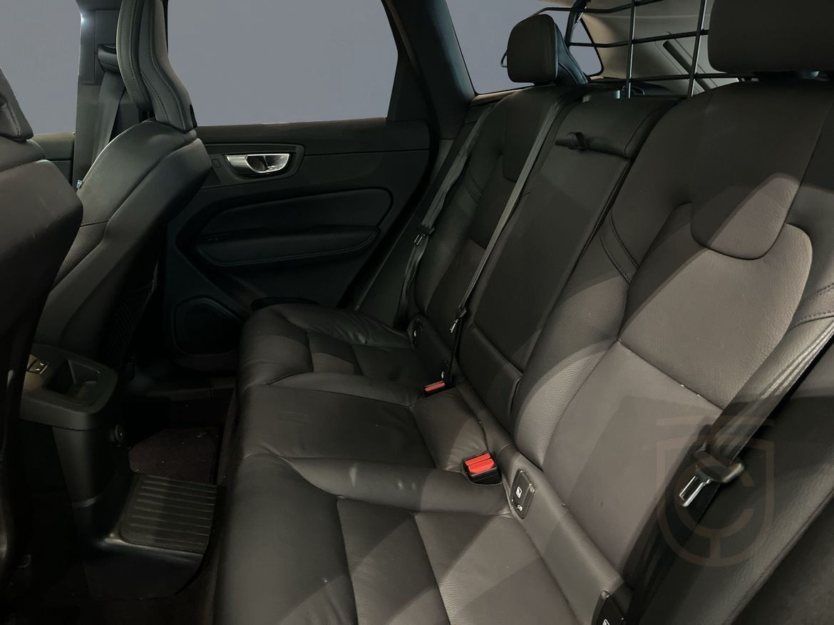 Volvo XC60 Recharge T6 AWD Plus Dark Edition