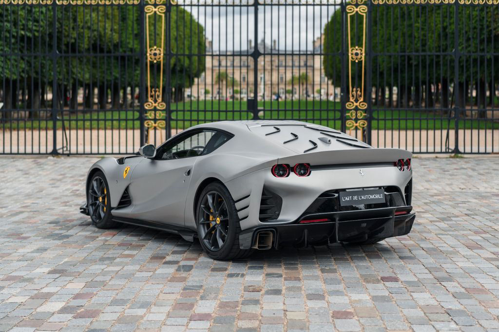 Ferrari 812 Competizione - Atelier, huge spec, 890 kms