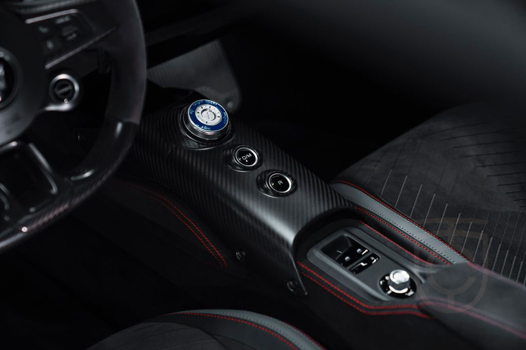 Maserati MC20 3.0 V6 DCT | Lift | Sabelt | Sunus Faber