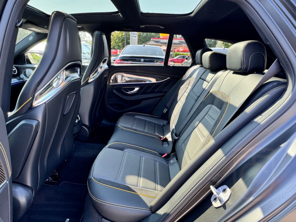 Mercedes-Benz E 63 S AMG 4M Final Edition / DRIVERS / CARBON /