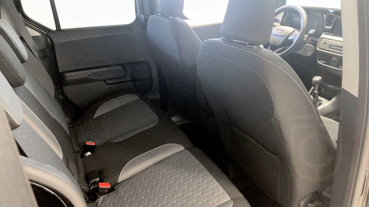 Ford Tourneo Courier Titanium