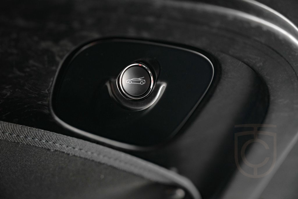 McLaren GT | Premium | Panoramic | B&W | Lift | VAT