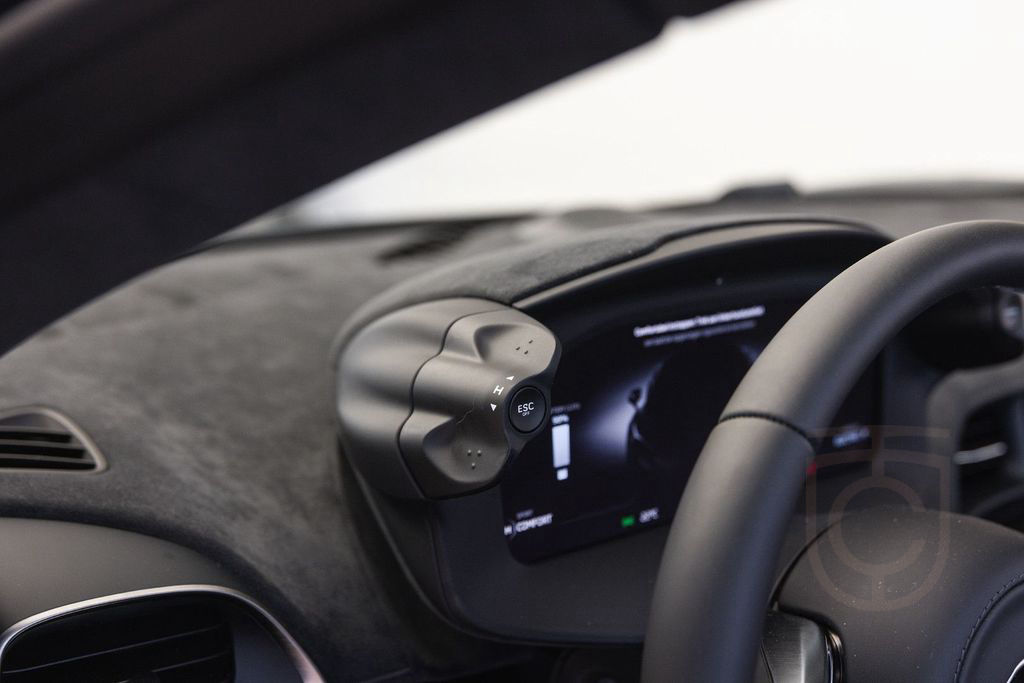 McLaren Artura Spider