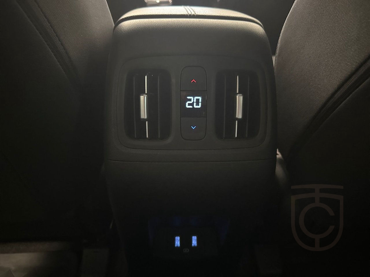 Hyundai Tucson 1.6 T-GDI DCT Essential Adaptiv farth B-Kamer